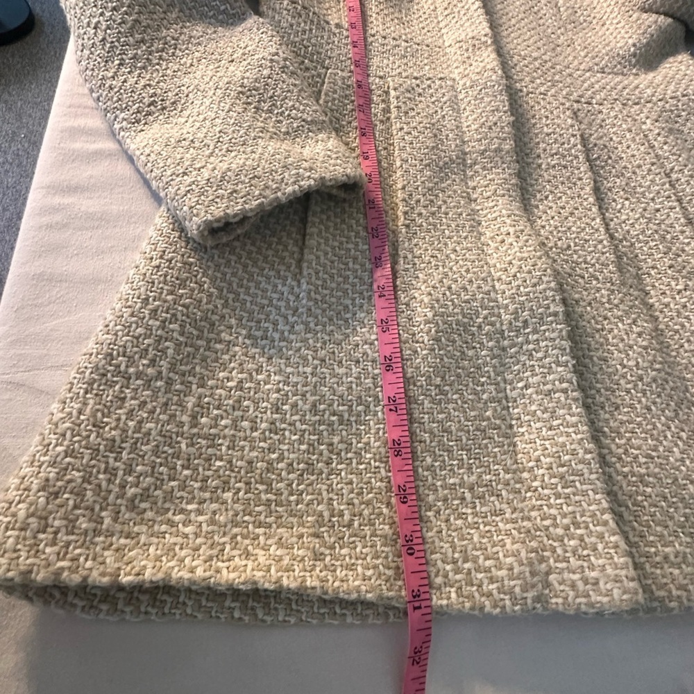 Coffeeshop Brand Tan & Cream Knit Fitted Coat Size Large w/Hood. - Picture 9 of 14